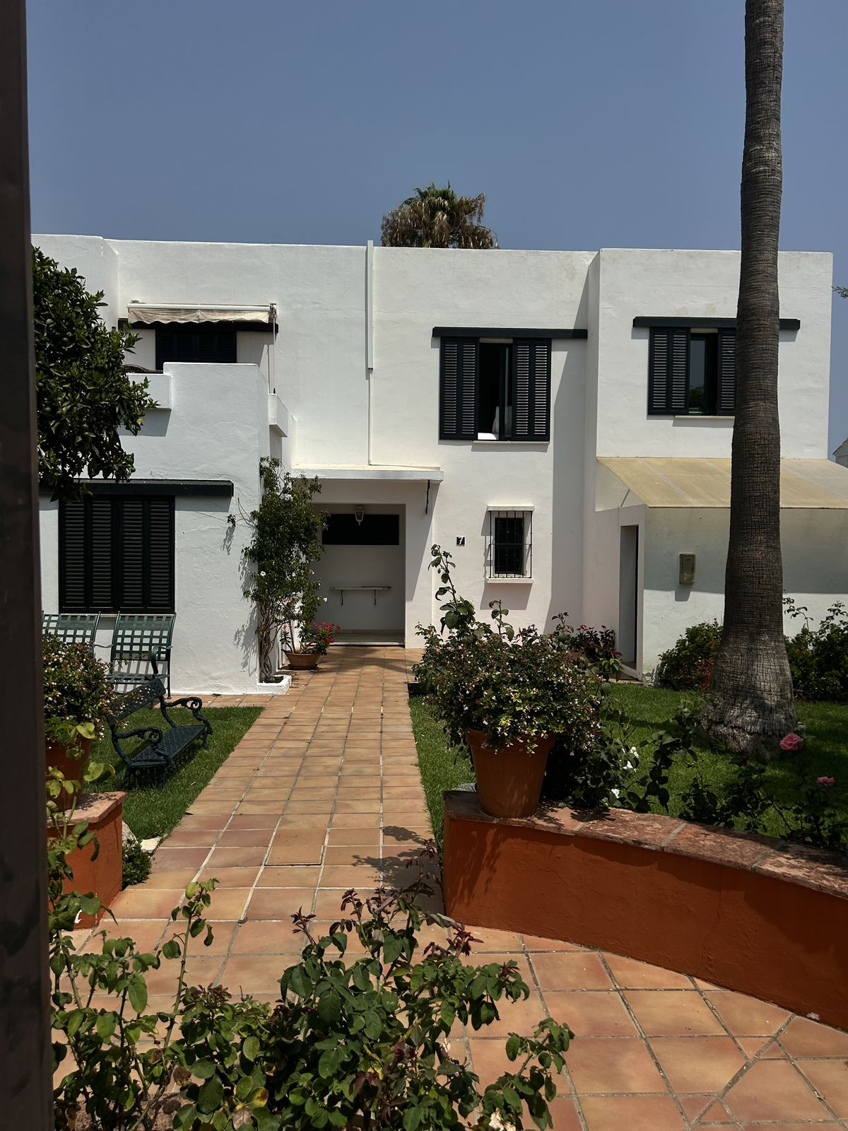 Casa Adosada de 3 Dormitorios y 2 Baños en venta en San Pedro de Alcántara