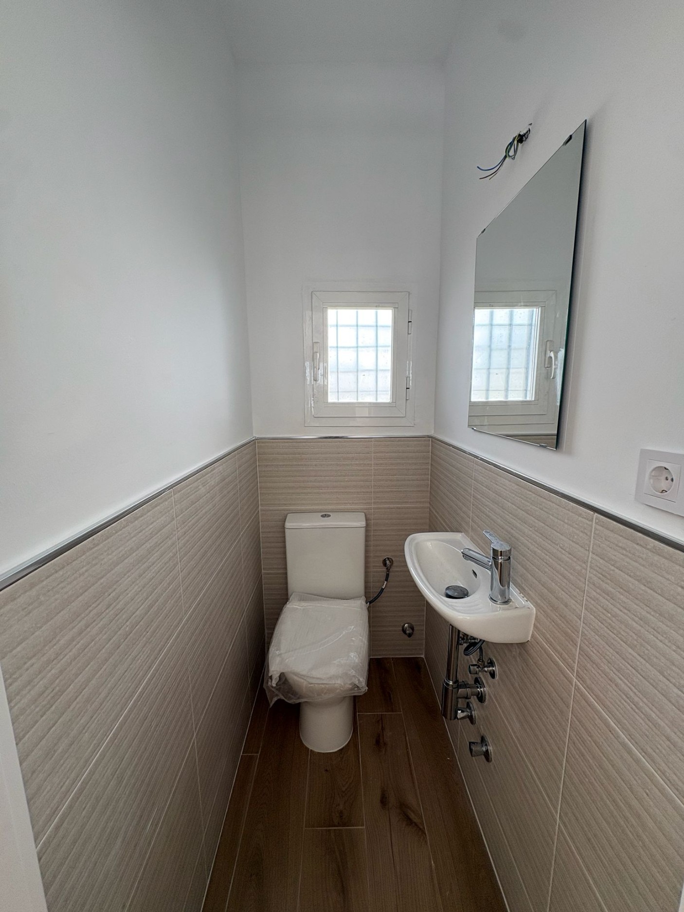 Casa Adosada de 3 Dormitorios en venta en Manilva