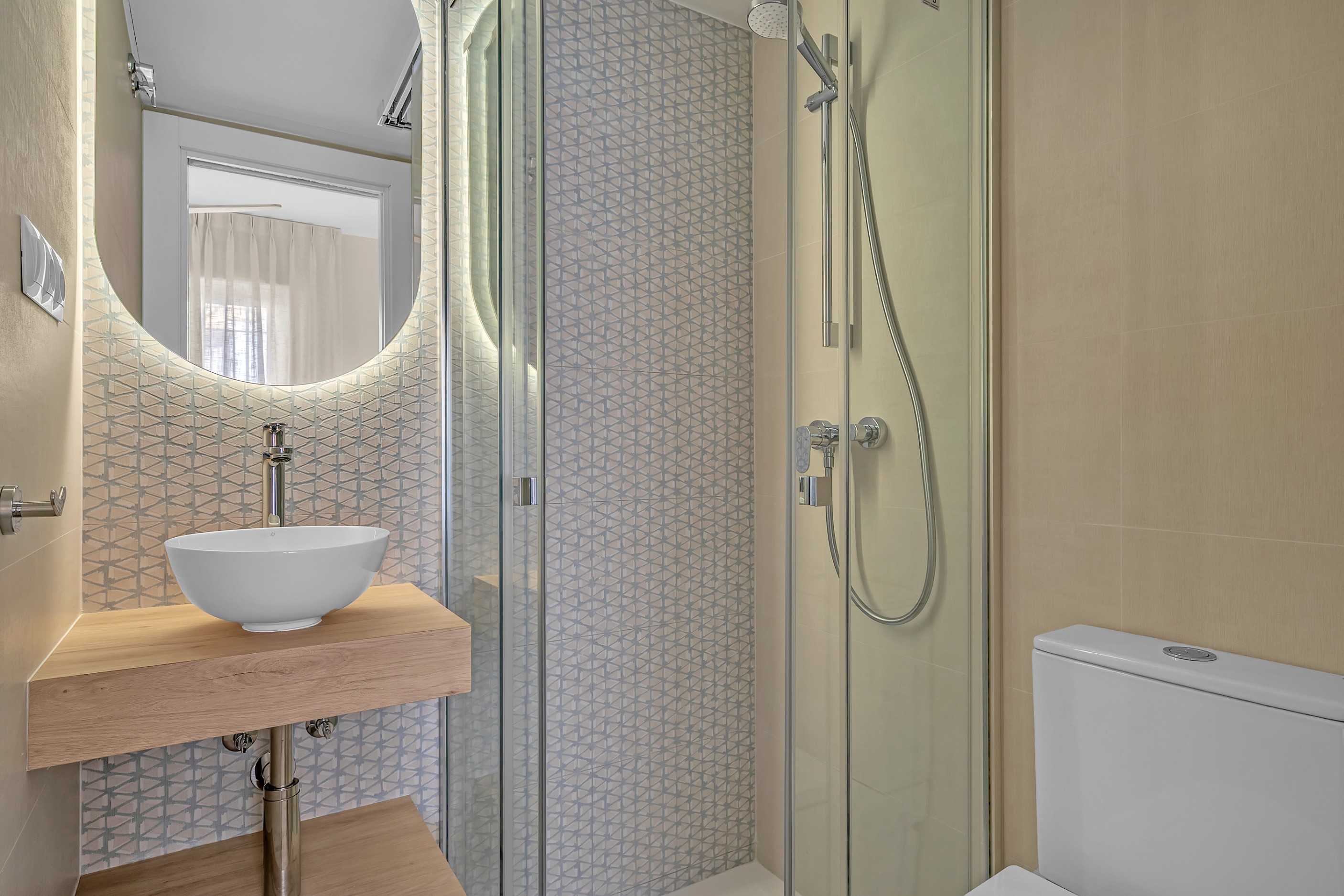 Casa Adosada de 4 Dormitorios y 4 Baños en alquiler vacacional en Milla de Oro, Marbella