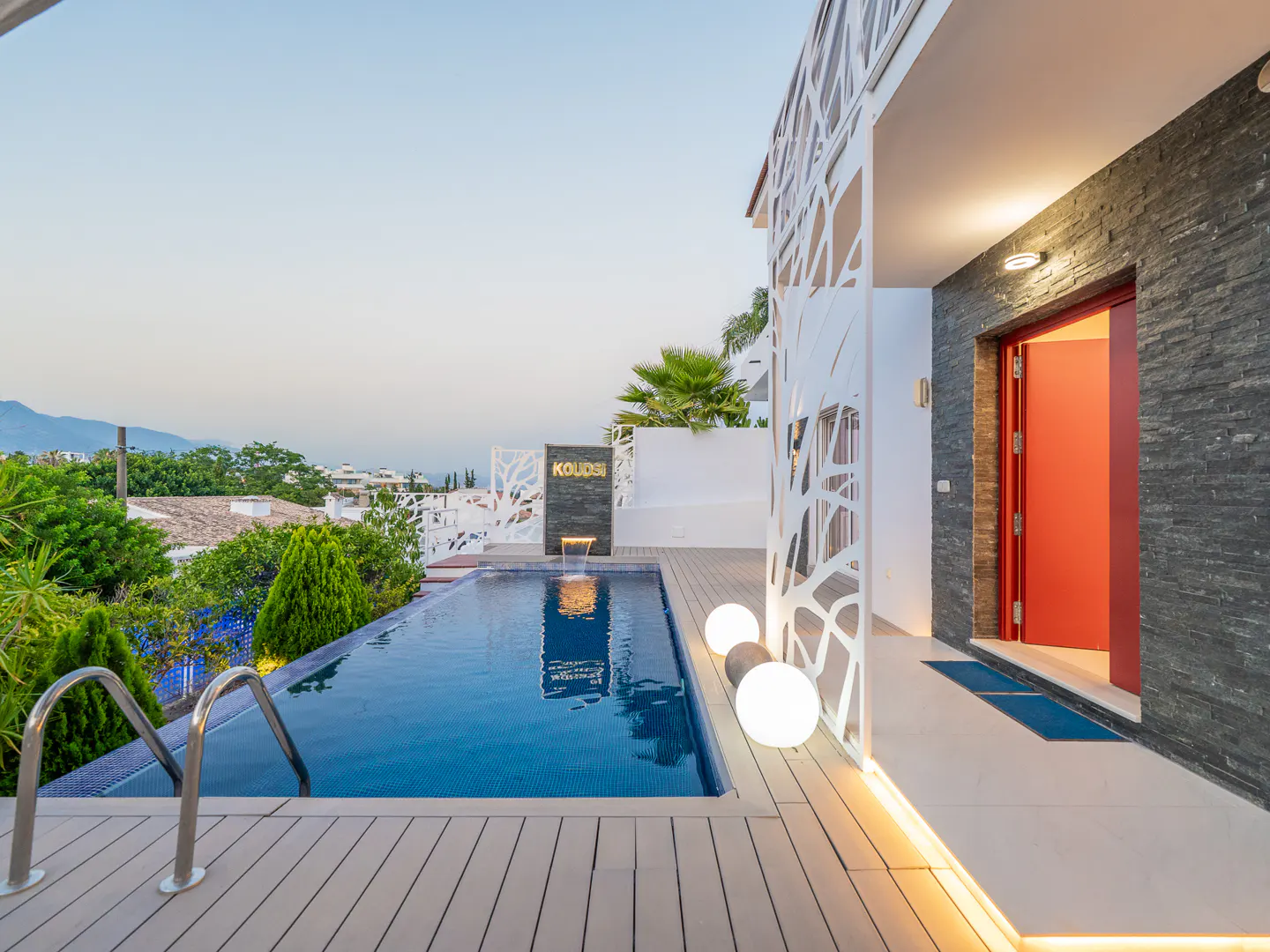 Casa de 7 Dormitorios y 5 Baños en venta en Marbella