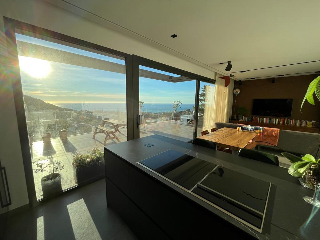 Casa de 5 Dormitorios y 4 Baños en venta en Mijas