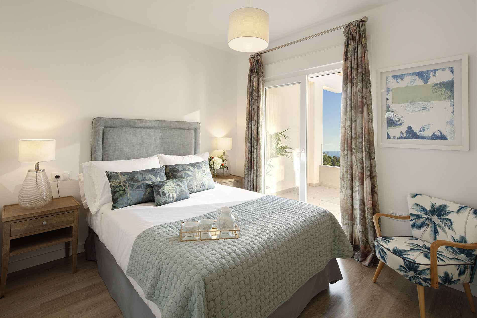 Piso de 4 Dormitorios en venta en Nueva Andalucía, Marbella