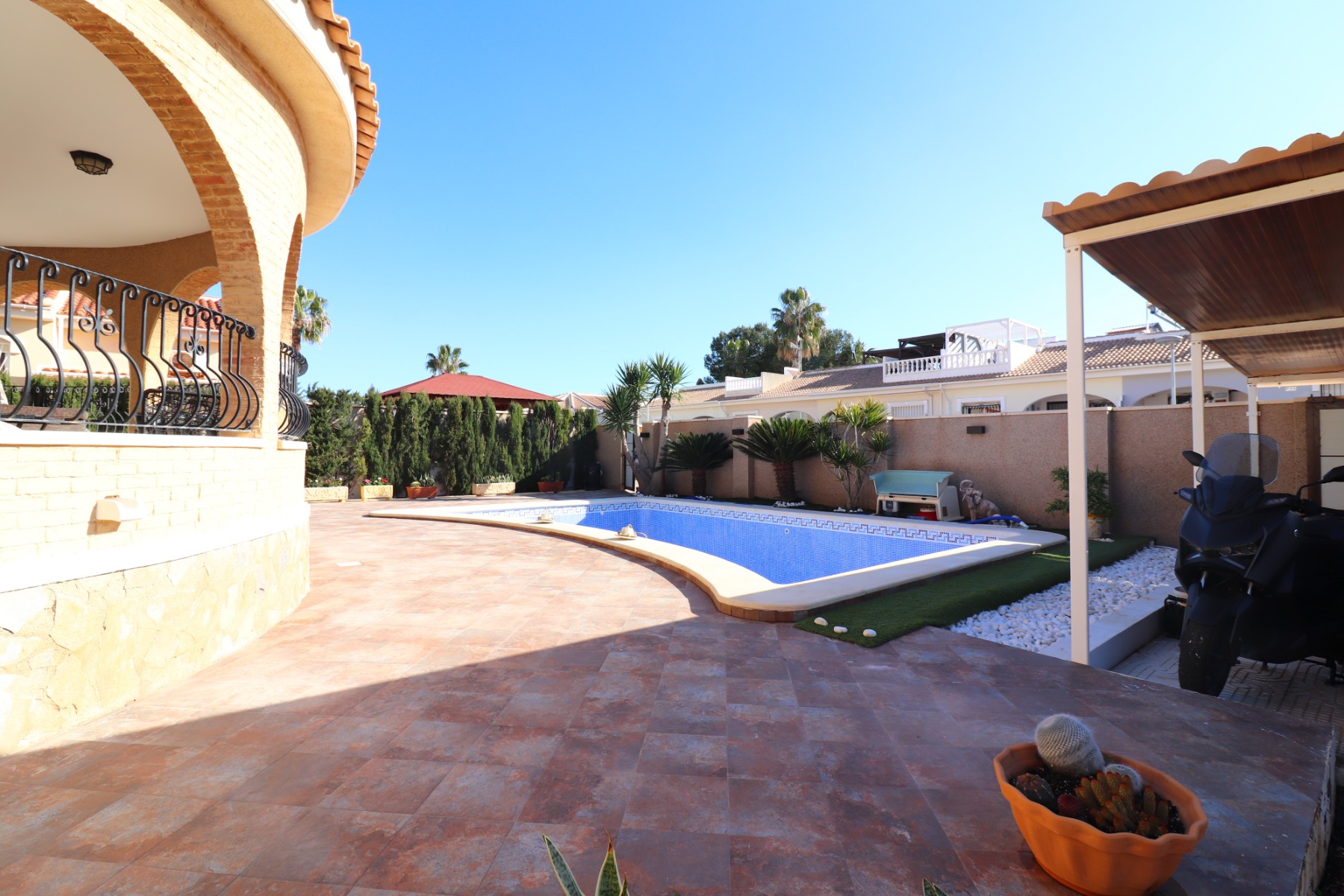 Casa de 3 Dormitorios y 3 Baños en venta en Benijófar