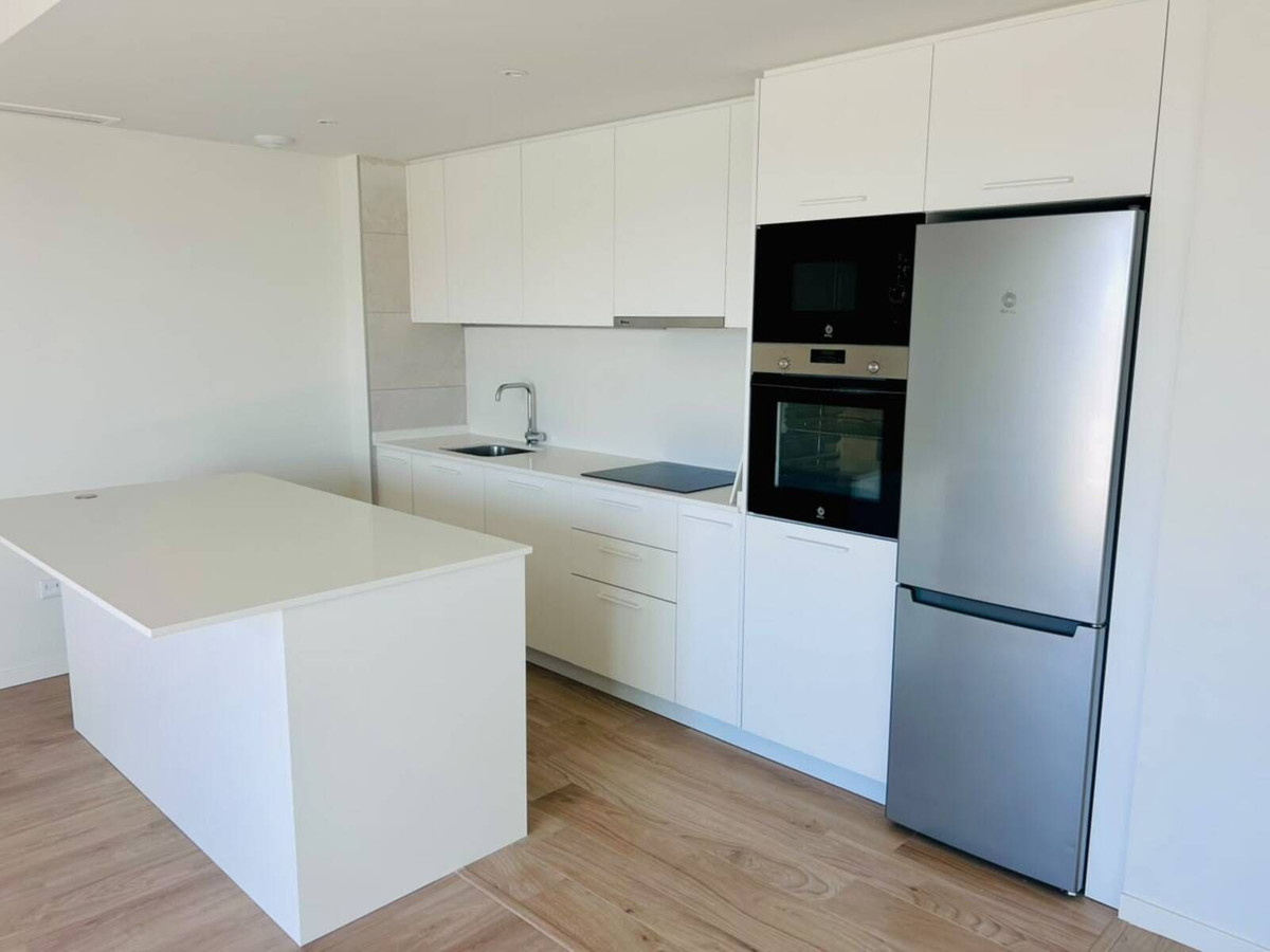 Piso de 3 Dormitorios en venta en Nueva Andalucía, Marbella