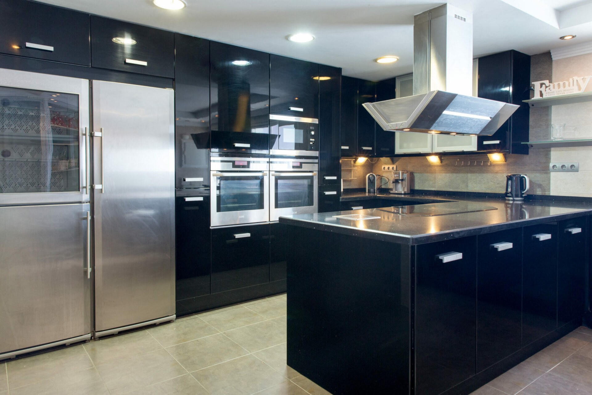 8 Slaapk. - Villa te koop in Elviria, Marbella