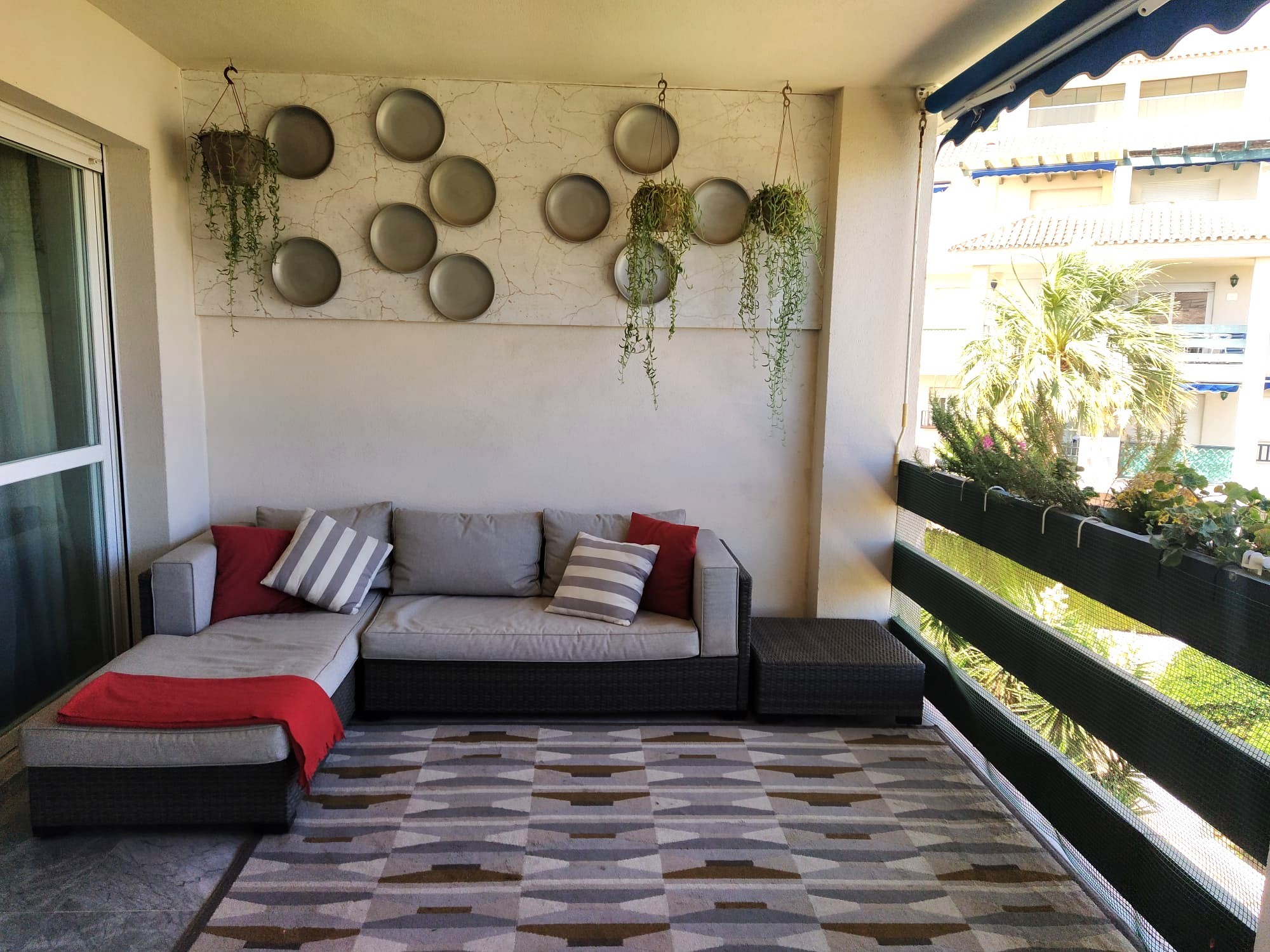 Piso de 2 Dormitorios en venta en Nueva Andalucía, Marbella
