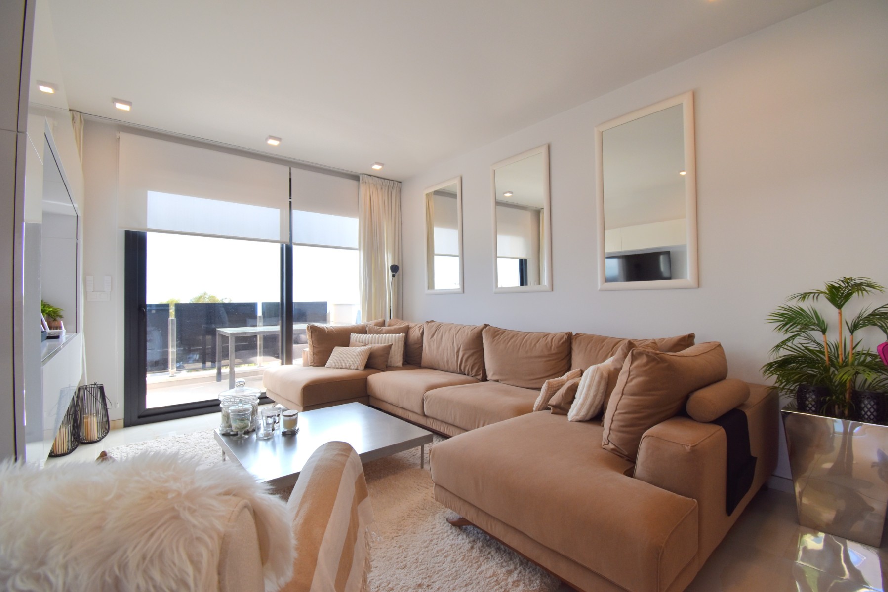 Piso de 3 Dormitorios y 2 Baños en venta en Orihuela Costa