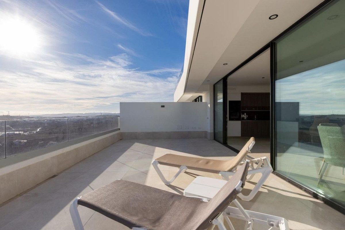 Ático de 3 Dormitorios en venta en Estepona