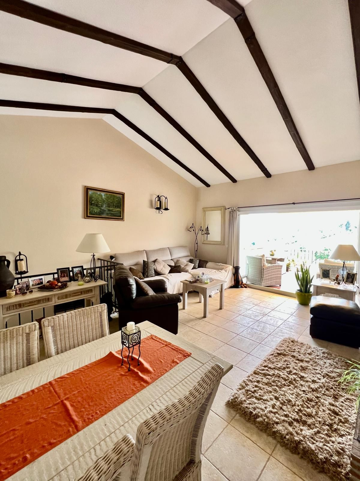 Casa Adosada de 3 Dormitorios en venta en Estepona