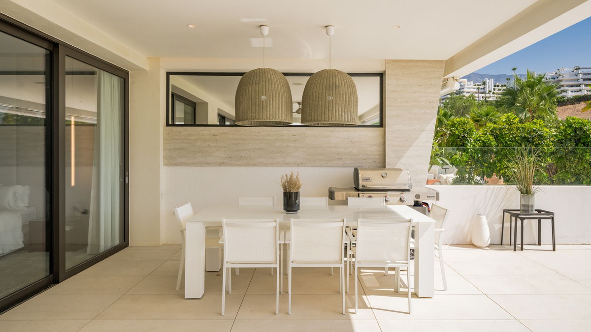 4 Bed, 4 Bath - Apartment for Sale in Marbella Golden Mile