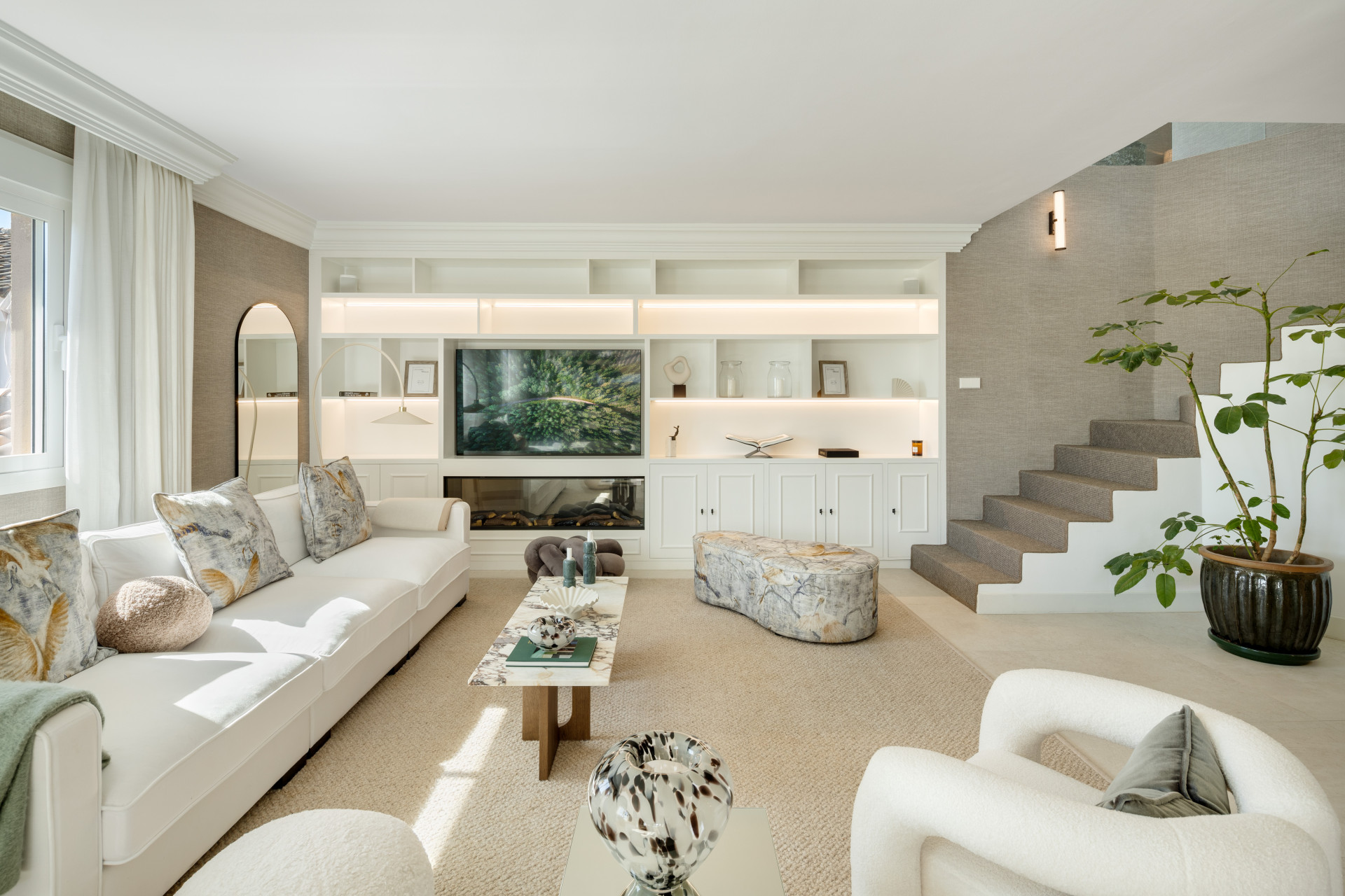 Ático de 5 Dormitorios y 5 Baños en venta en Milla de Oro, Marbella