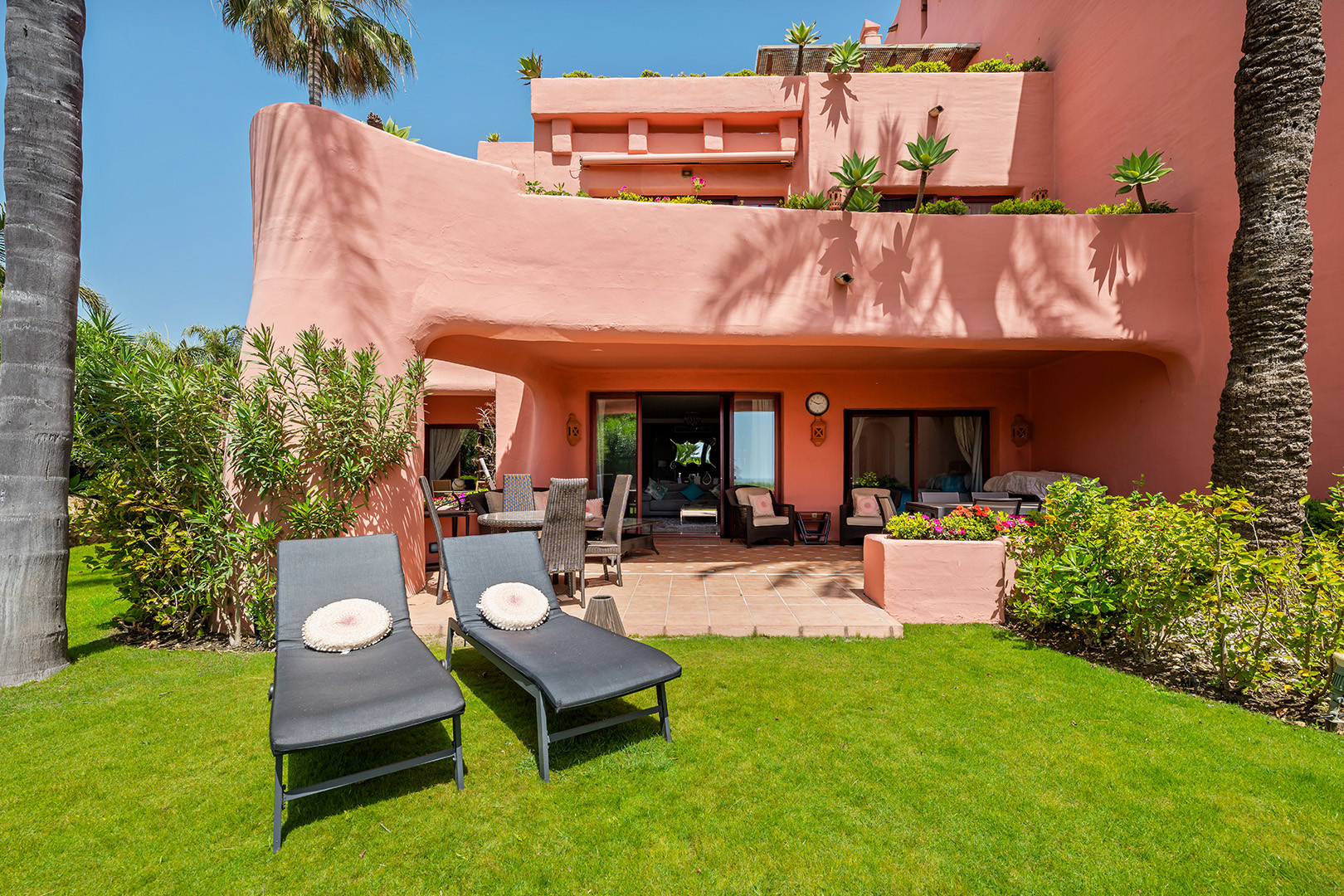 Piso de 3 Dormitorios y 3 Baños en venta en Estepona