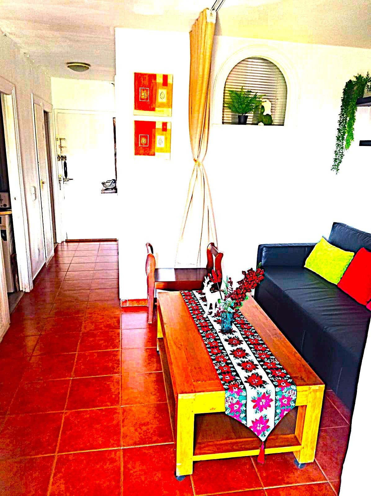 Piso de 2 Dormitorios y 1 Baño en venta en Marbella