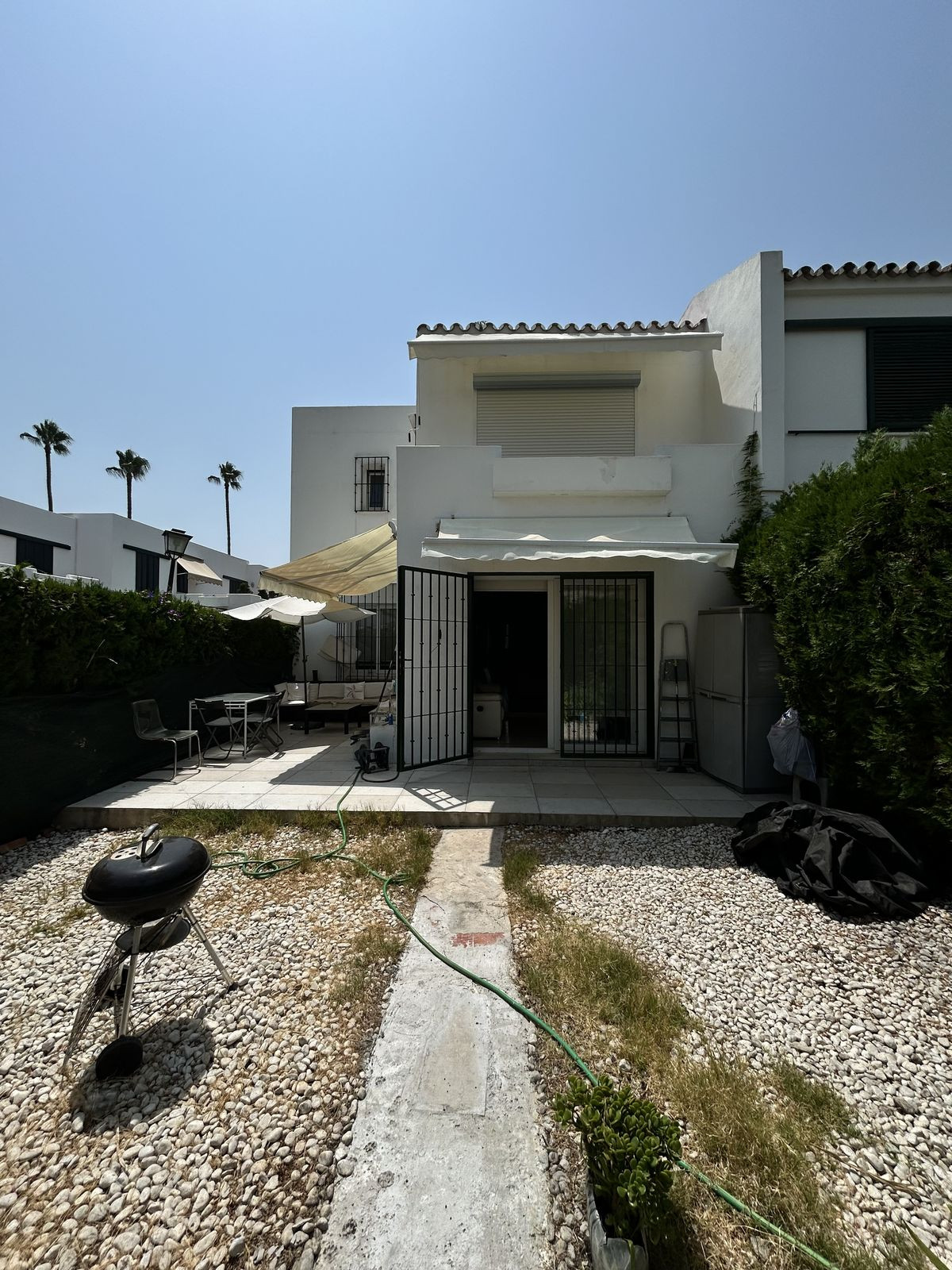 Casa Adosada de 3 Dormitorios y 2 Baños en venta en San Pedro de Alcántara