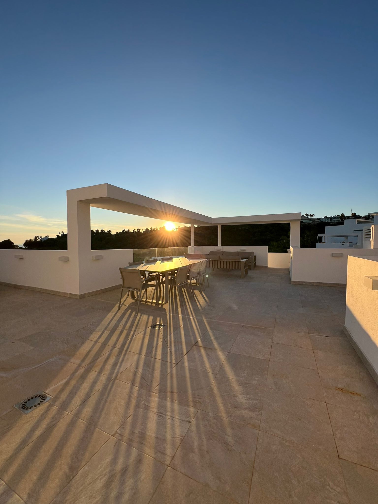 Ático de 3 Dormitorios en venta en Atalaya, Estepona