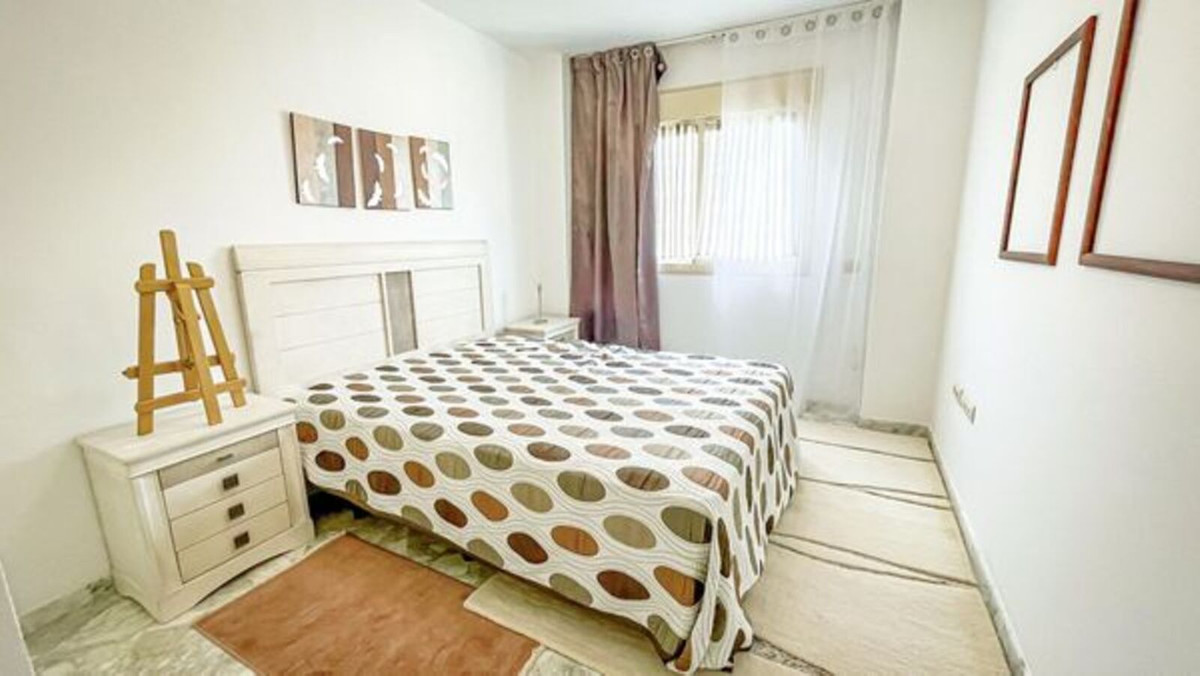 Piso de 2 Dormitorios y 2 Baños en venta en Mijas
