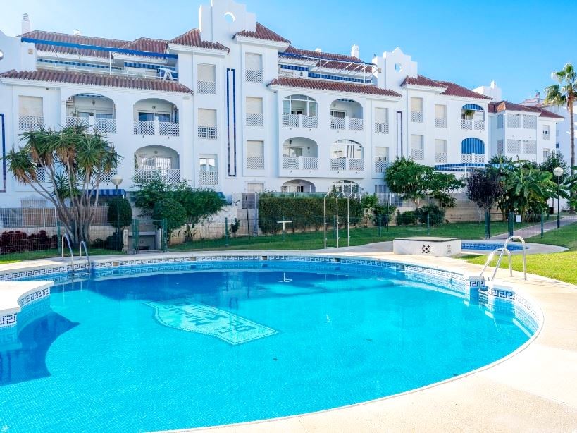 Piso de 2 Dormitorios en venta en Torremolinos