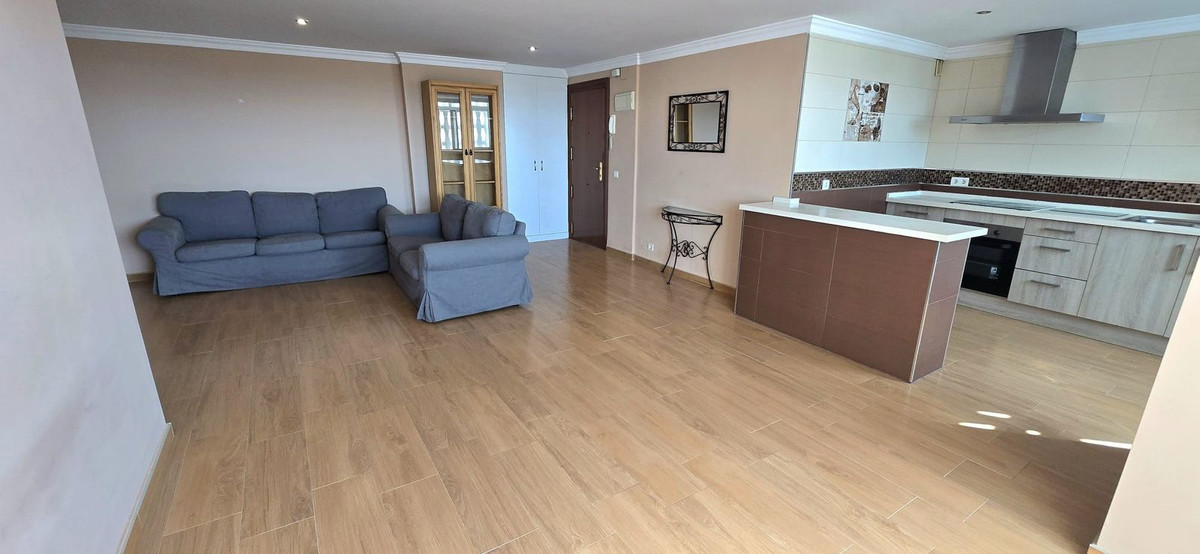 Piso de 4 Dormitorios en venta en San Pedro de Alcántara