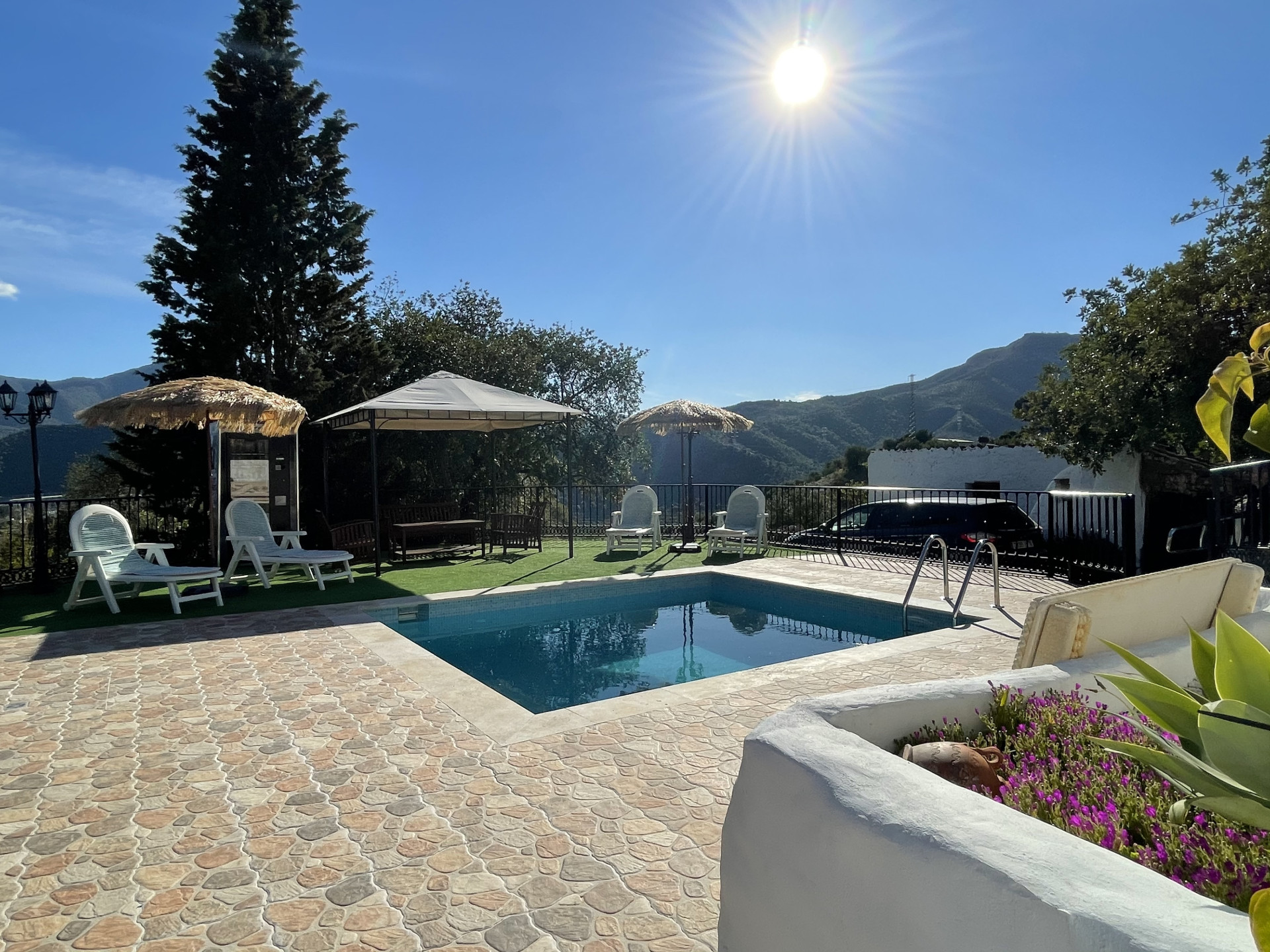 2 Bed - Country House for Sale in El Chorro