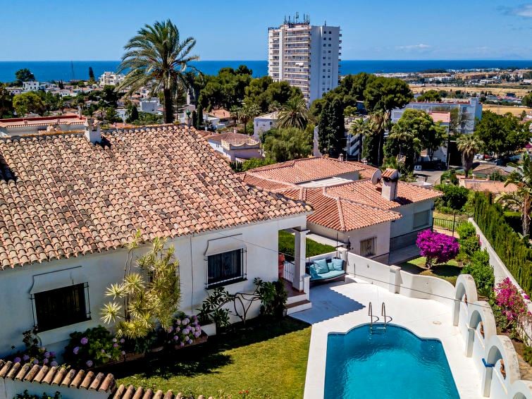 Casa de 4 Dormitorios y 3 Baños en venta en Nueva Andalucía, Marbella