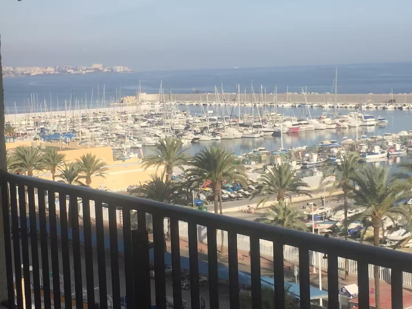 Piso de 2 Dormitorios y 1 Baño en venta en Fuengirola Centro