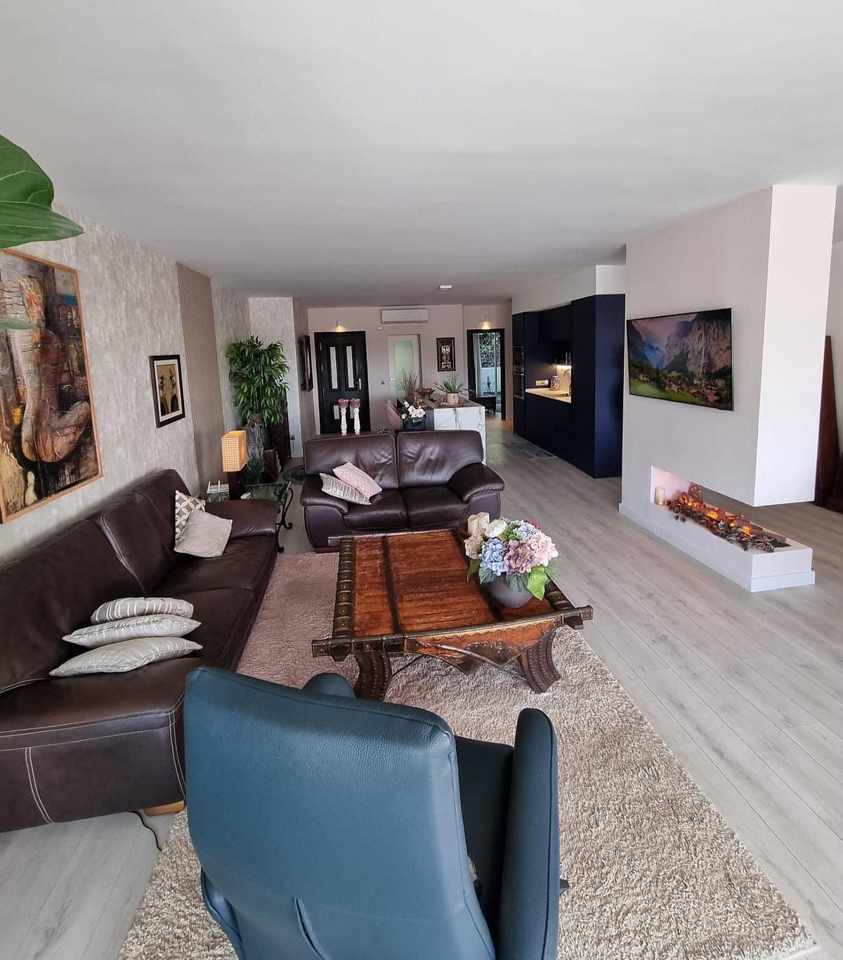 Piso de 2 Dormitorios y 2 Baños en venta en Benahavís
