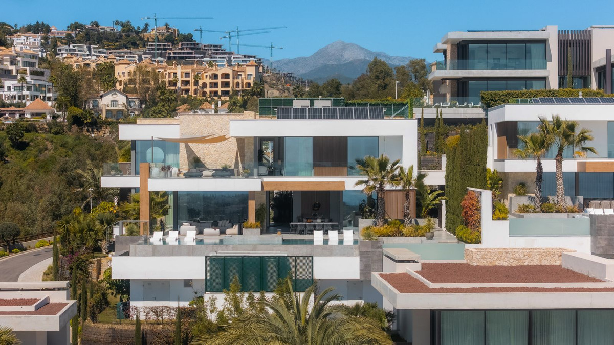 Casa de 6 Dormitorios en venta en La Quinta, Benahavís