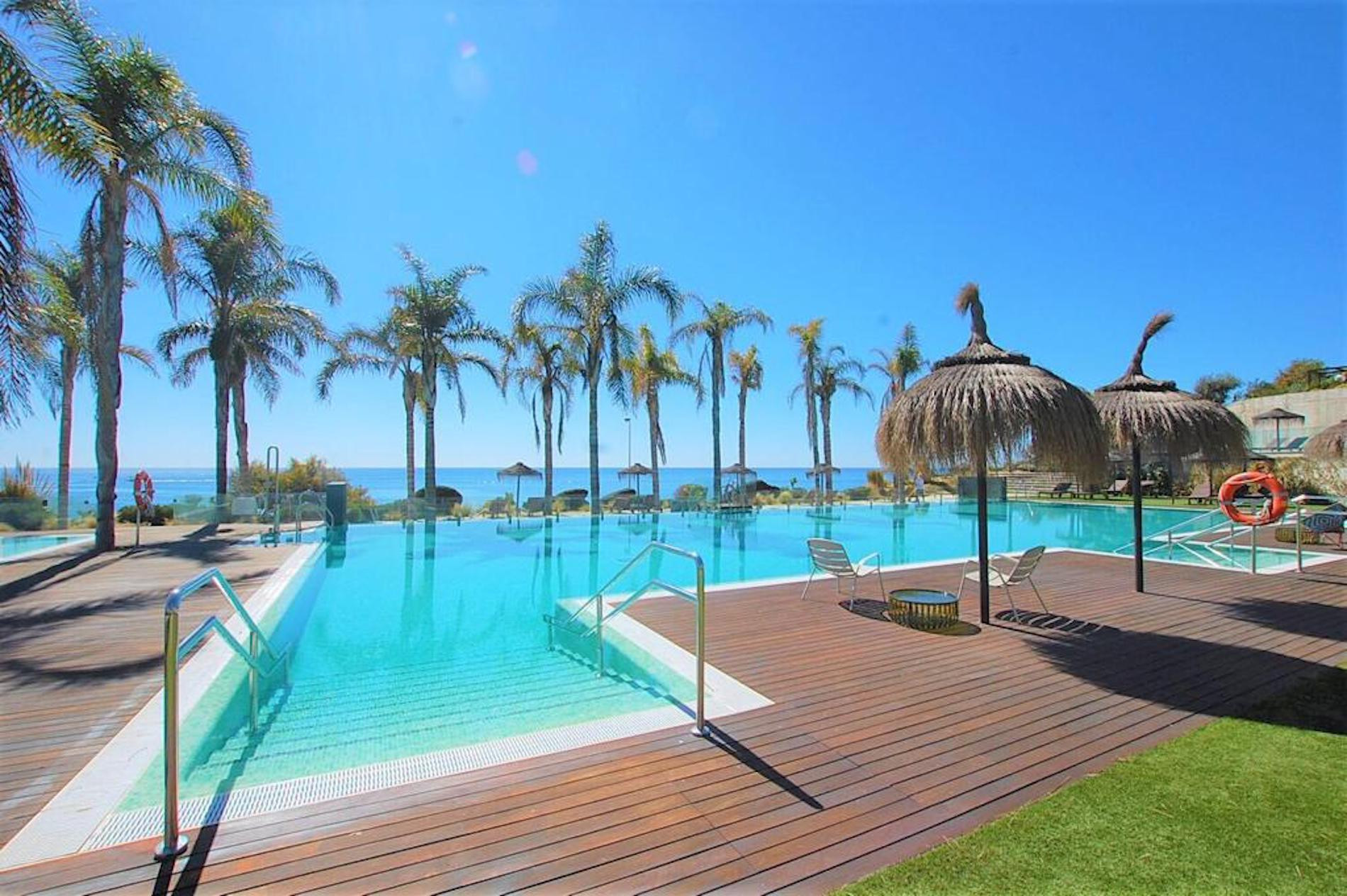Piso de 2 Dormitorios y 2 Baños en venta en El Faro, Mijas