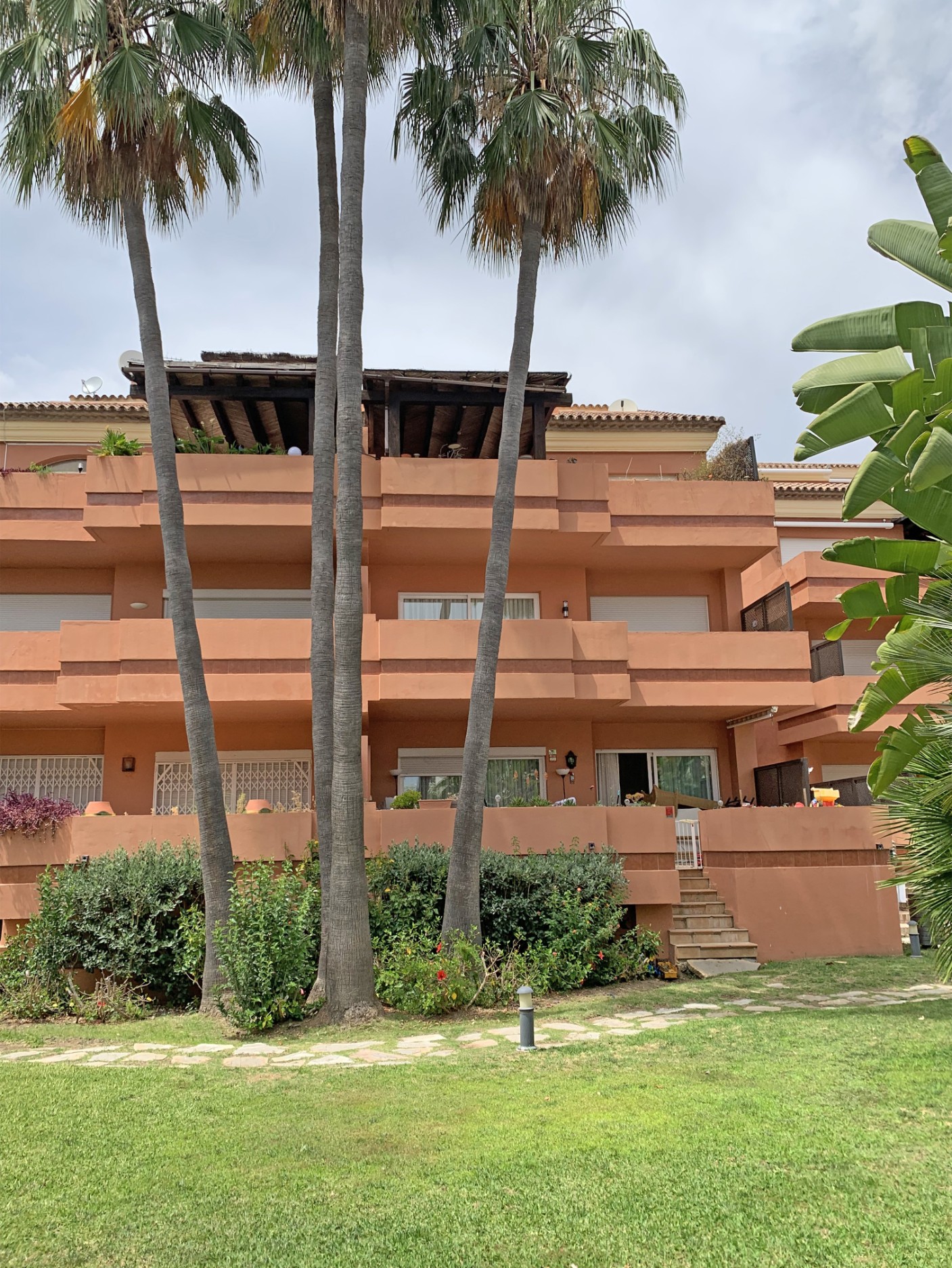 Ático de 3 Dormitorios y 3 Baños en venta en Puerto Banús, Marbella