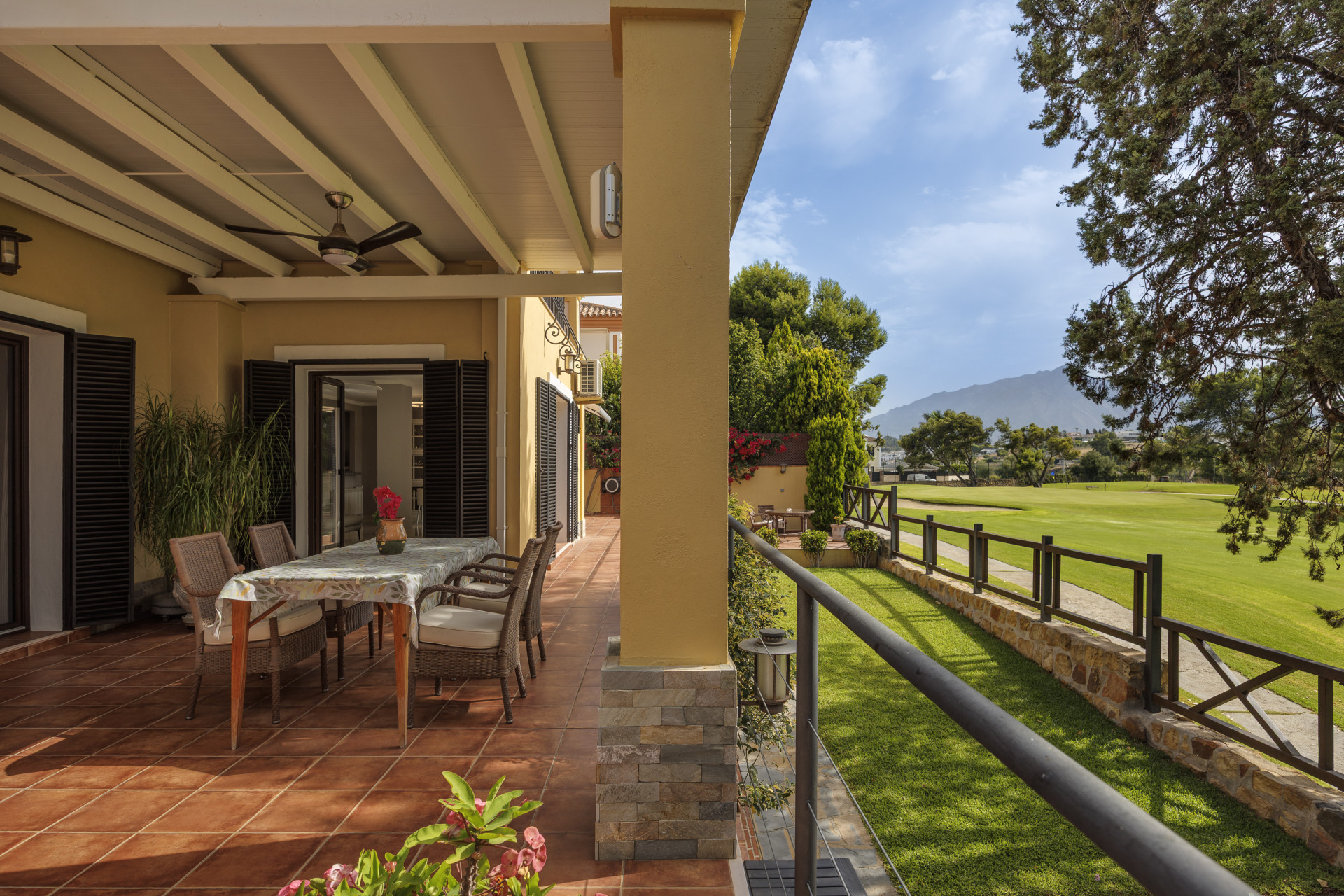 Casa de 5 Dormitorios en venta en Guadalmina Alta, San Pedro de Alcántara