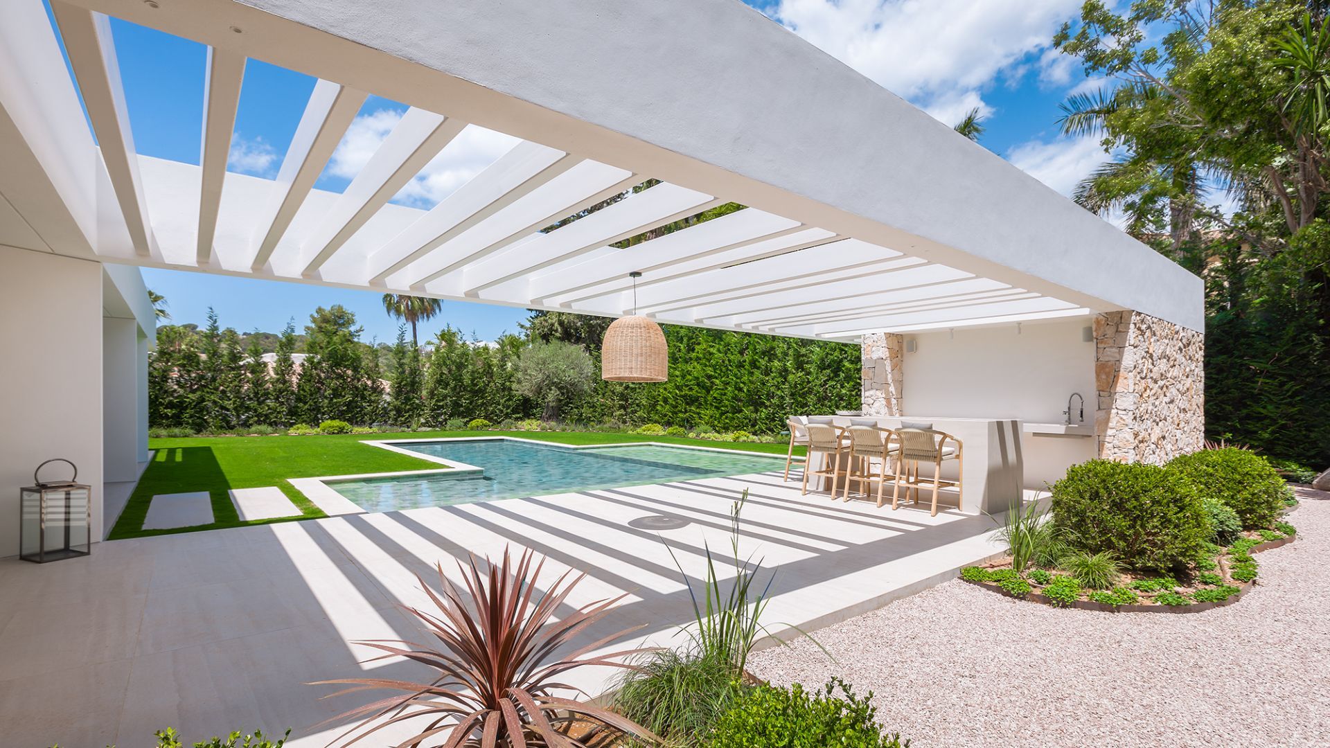 Casa de 5 Dormitorios y 6 Baños en venta en Nueva Andalucía, Marbella