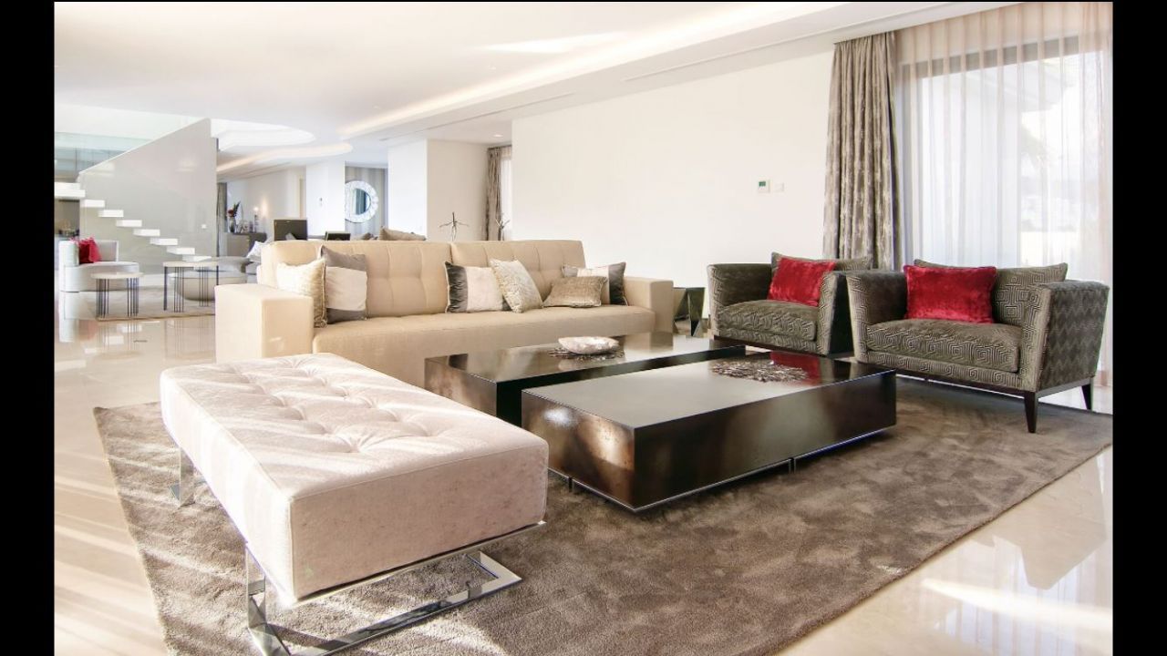 Casa de 7 Dormitorios y 8 Baños en venta en Marbella