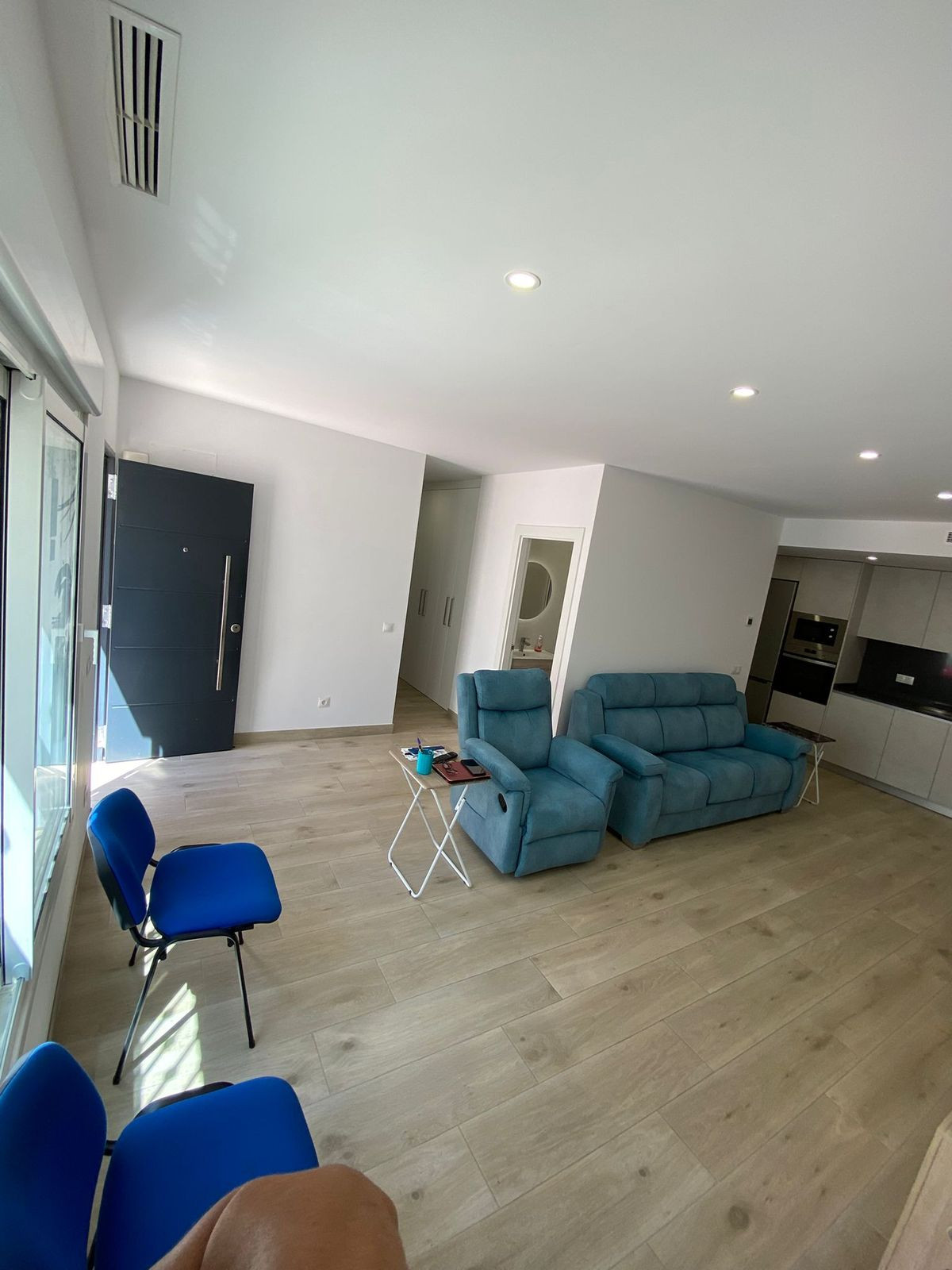 Piso de 4 Dormitorios en venta en Estepona