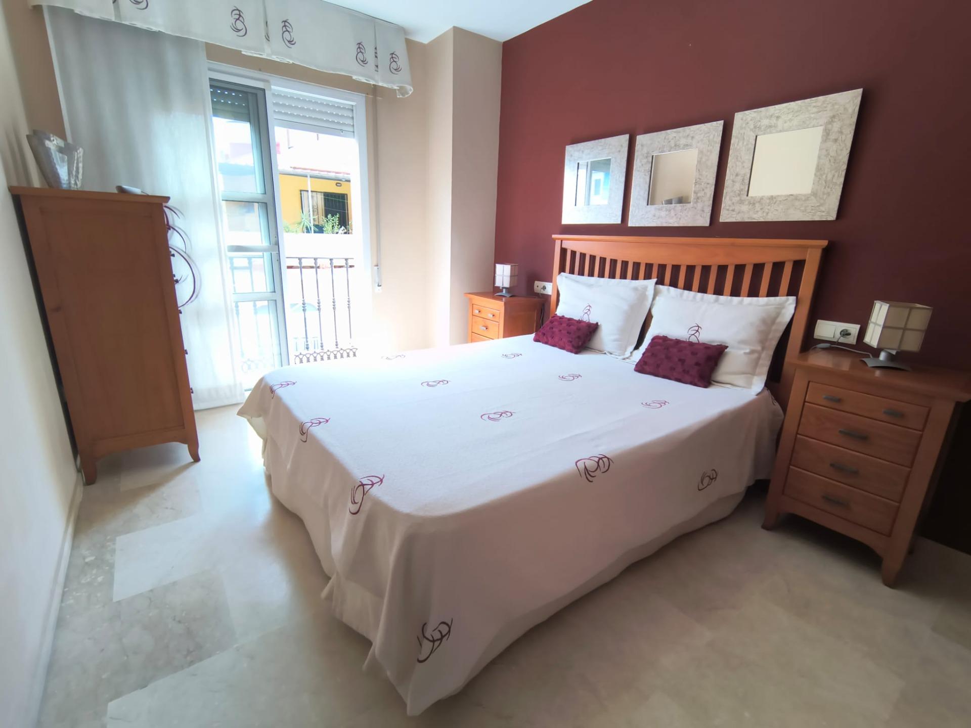 Piso de 2 Dormitorios y 1 Baño en venta en Fuengirola Centro