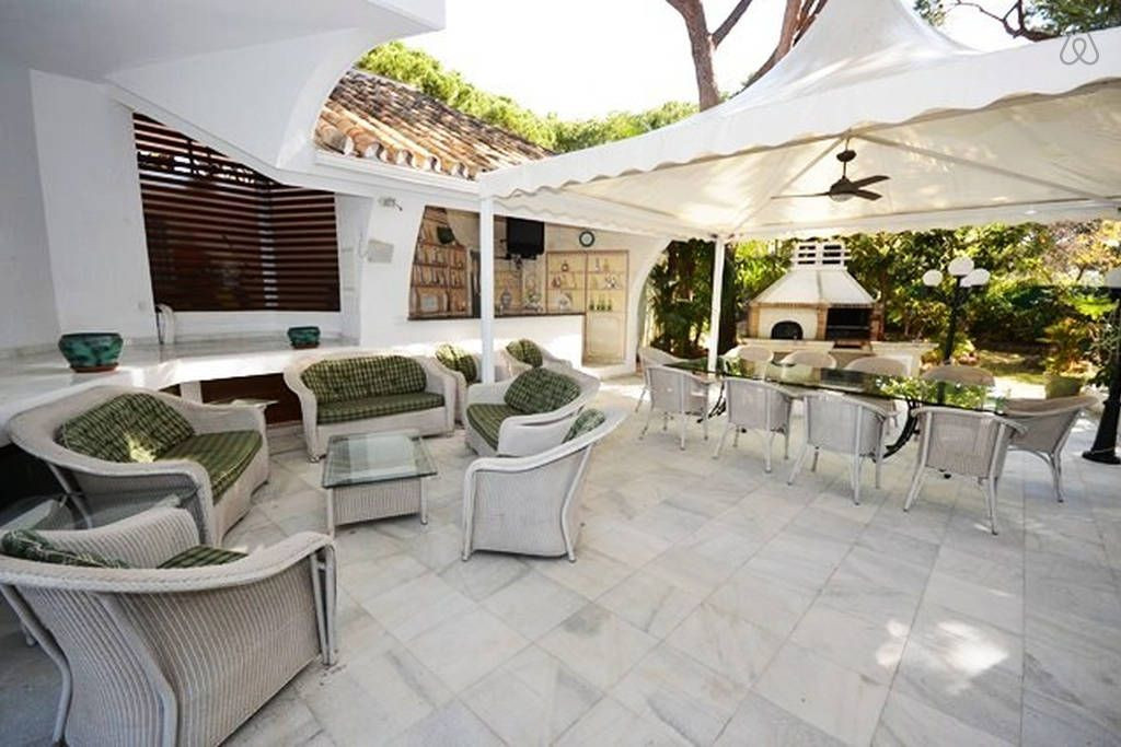 6 Slaapk., 6 Badk. - Villa te koop in Cabopino, Marbella