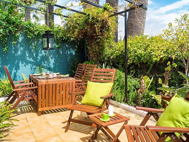 Casa Adosada en venta en La Alqueria, Estepona