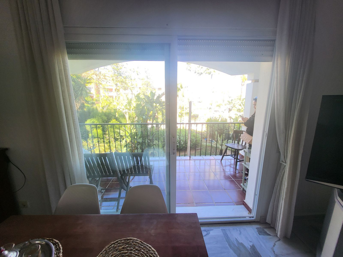 Piso de 1 Dormitorio en venta en Nagüeles, Marbella