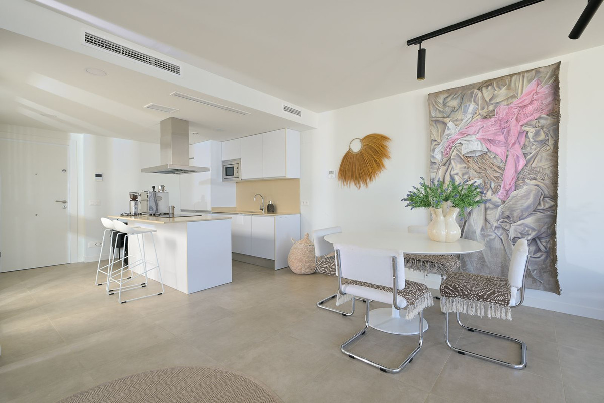 3 Bed - Penthouse for Sale in Torrequebrada, Benalmadena
