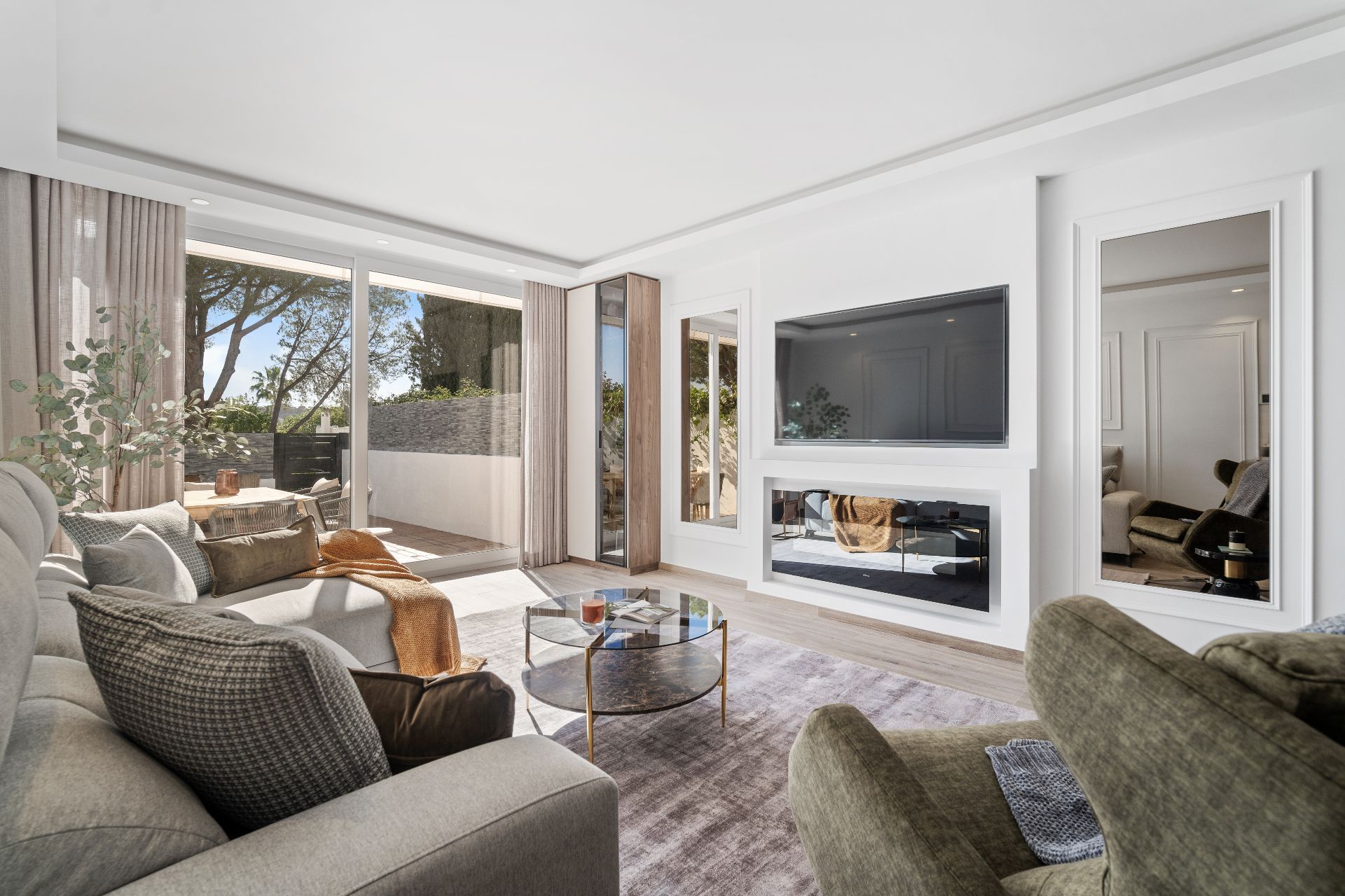 Casa Adosada de 3 Dormitorios y 2 Baños en venta en Nueva Andalucía, Marbella