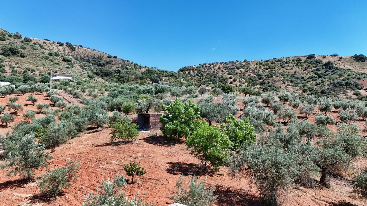 Casa de 3 Dormitorios y 2 Baños en venta en Coin