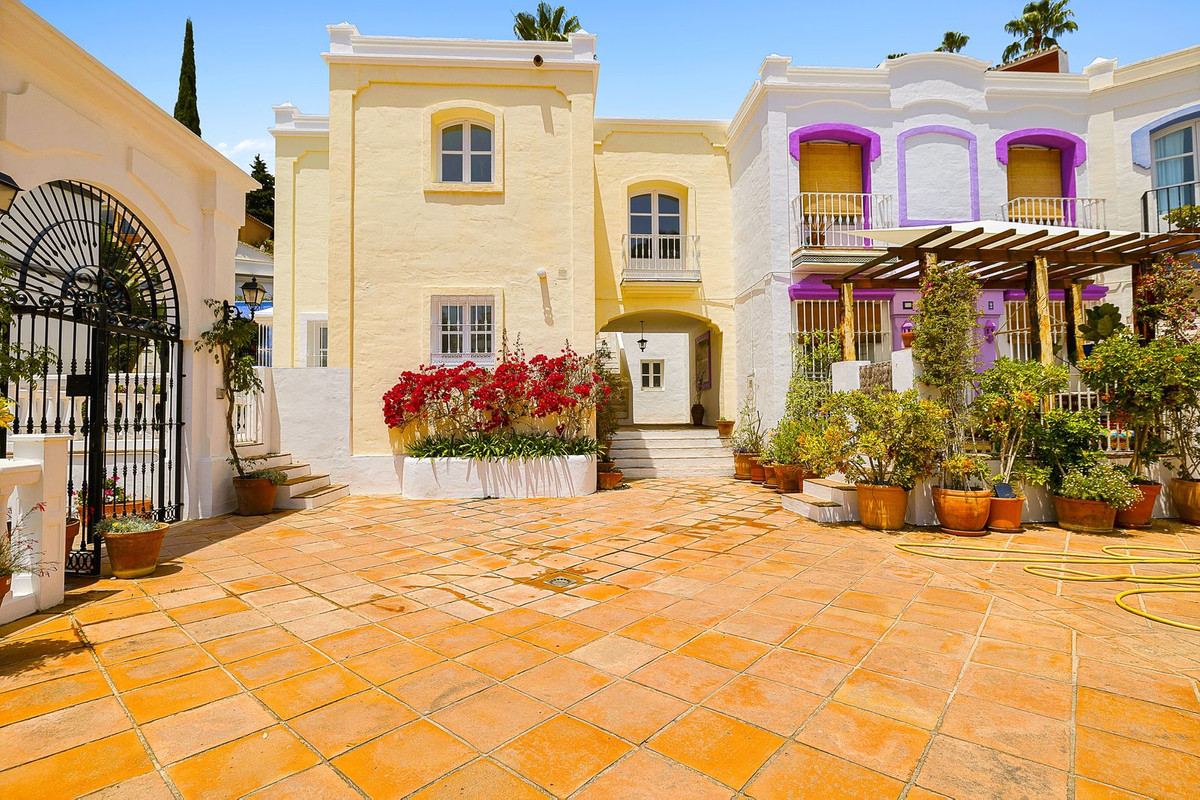 Benahavis