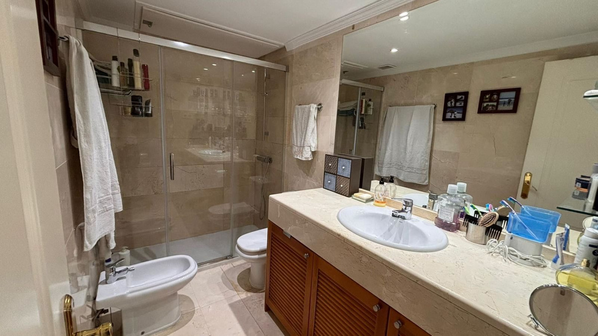 Ático de 4 Dormitorios en venta en Marbella