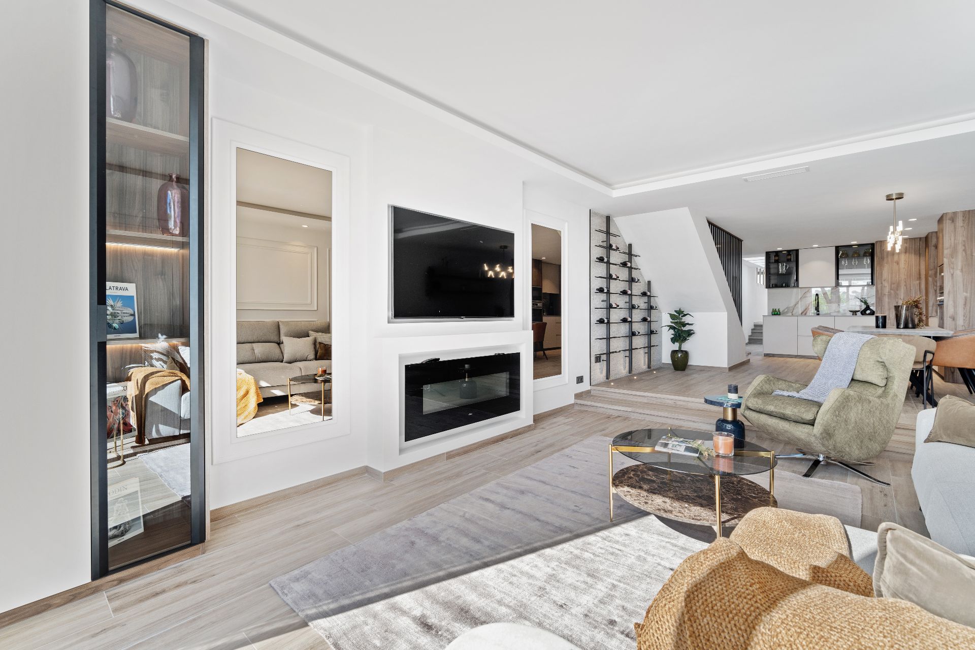 Casa Adosada de 3 Dormitorios y 2 Baños en venta en Nueva Andalucía, Marbella