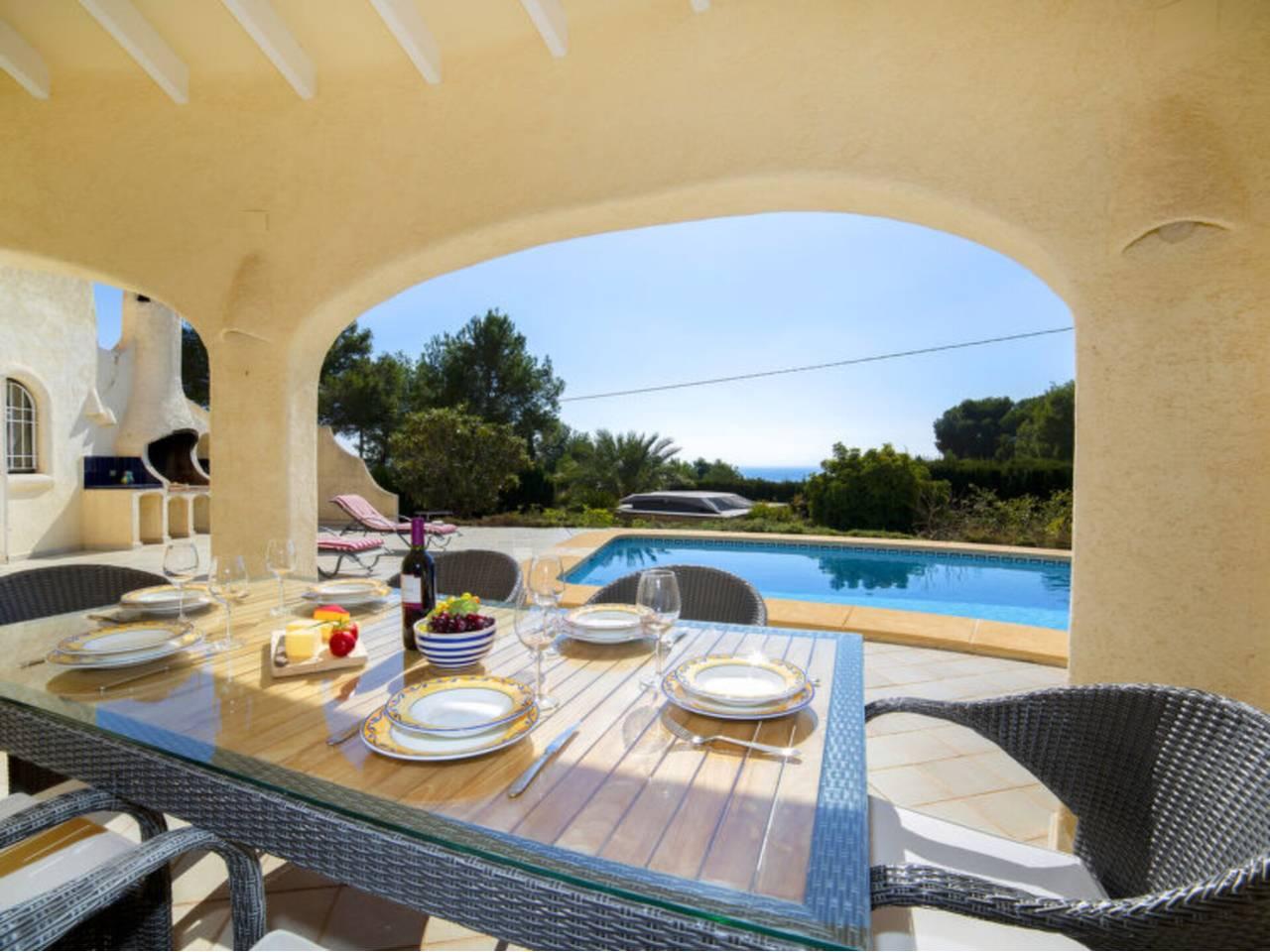 Casa Adosada de 2 Dormitorios y 2 Baños en venta en Altea