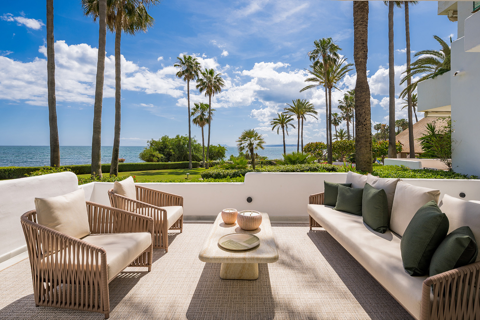 Piso de 3 Dormitorios y 3 Baños en venta en Estepona
