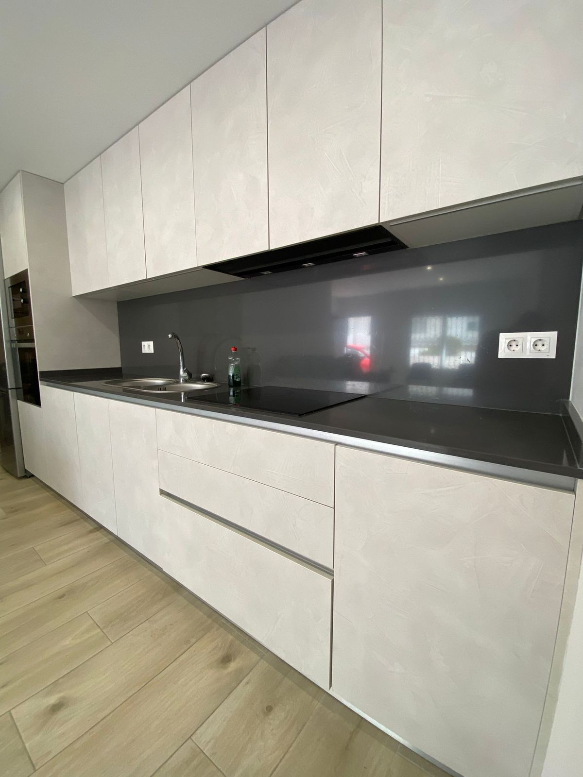 Piso de 4 Dormitorios en venta en Estepona