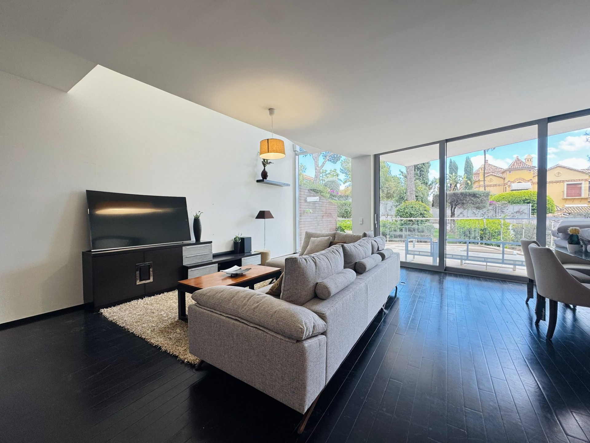 3 кровать 3 ванна Вилла для продажи в Sierra Blanca, Marbella
