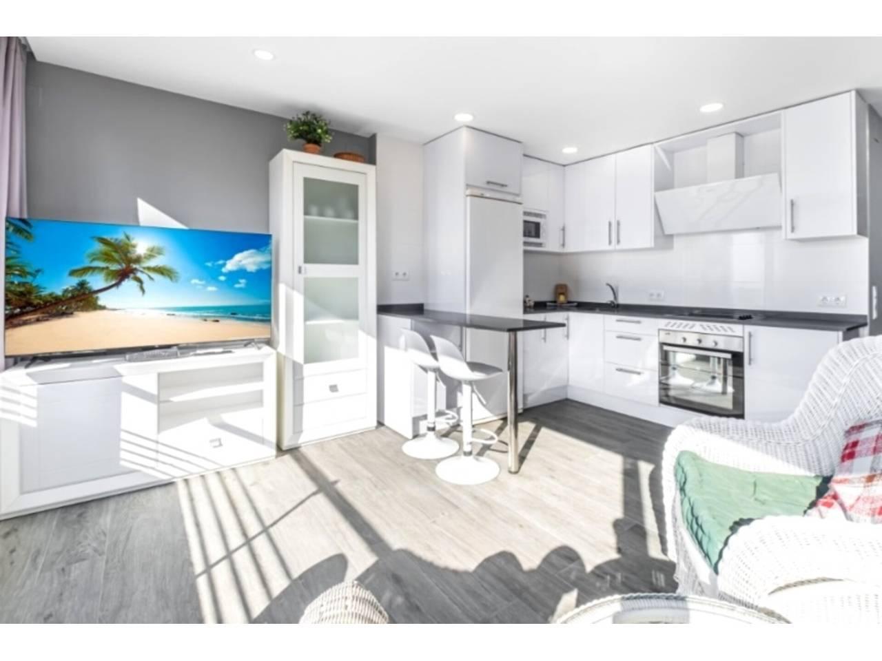 Piso de 2 Dormitorios y 1 Baño en venta en Benidorm Centro Urbano
