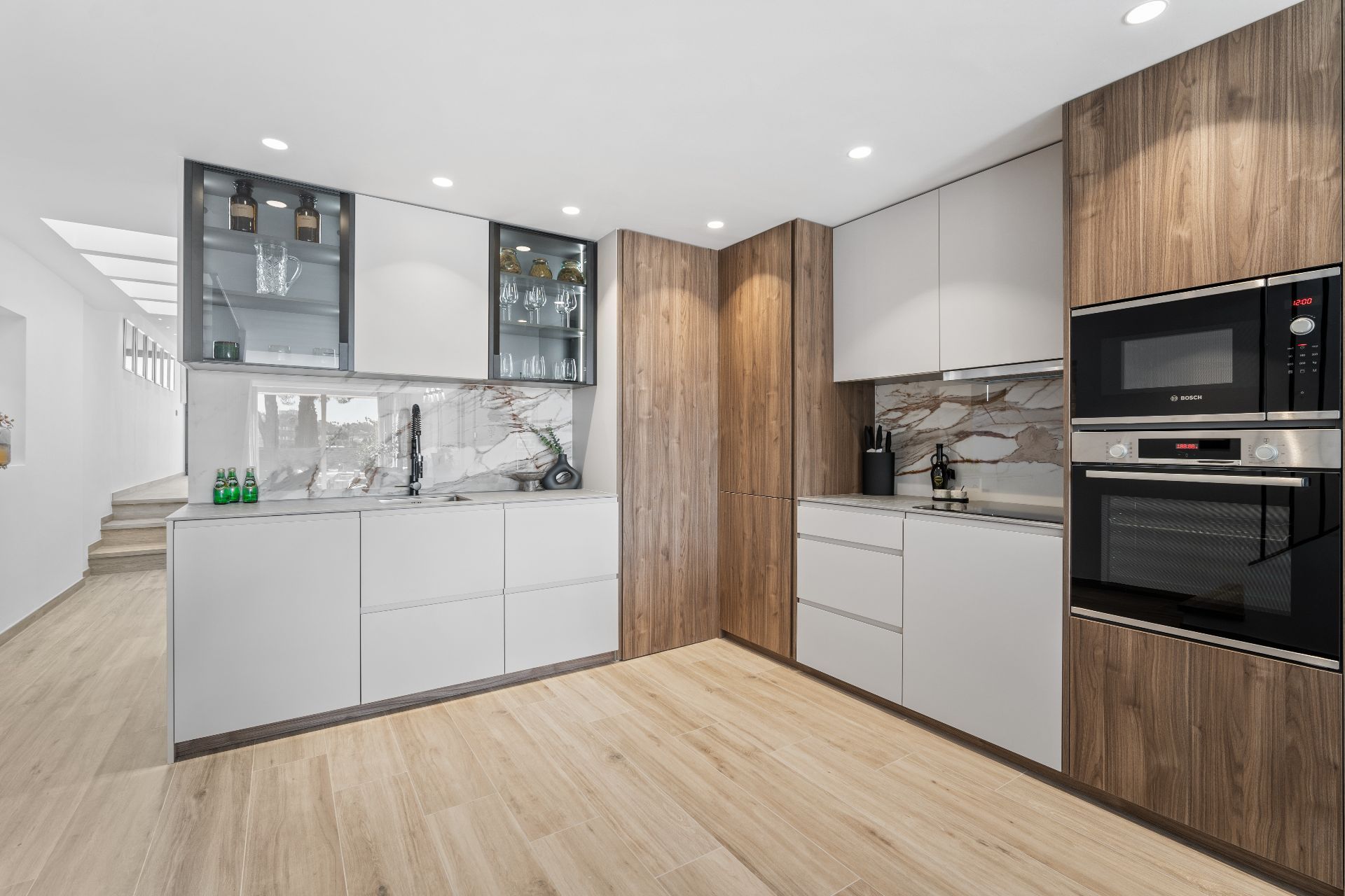 Casa Adosada de 3 Dormitorios y 2 Baños en venta en Nueva Andalucía, Marbella
