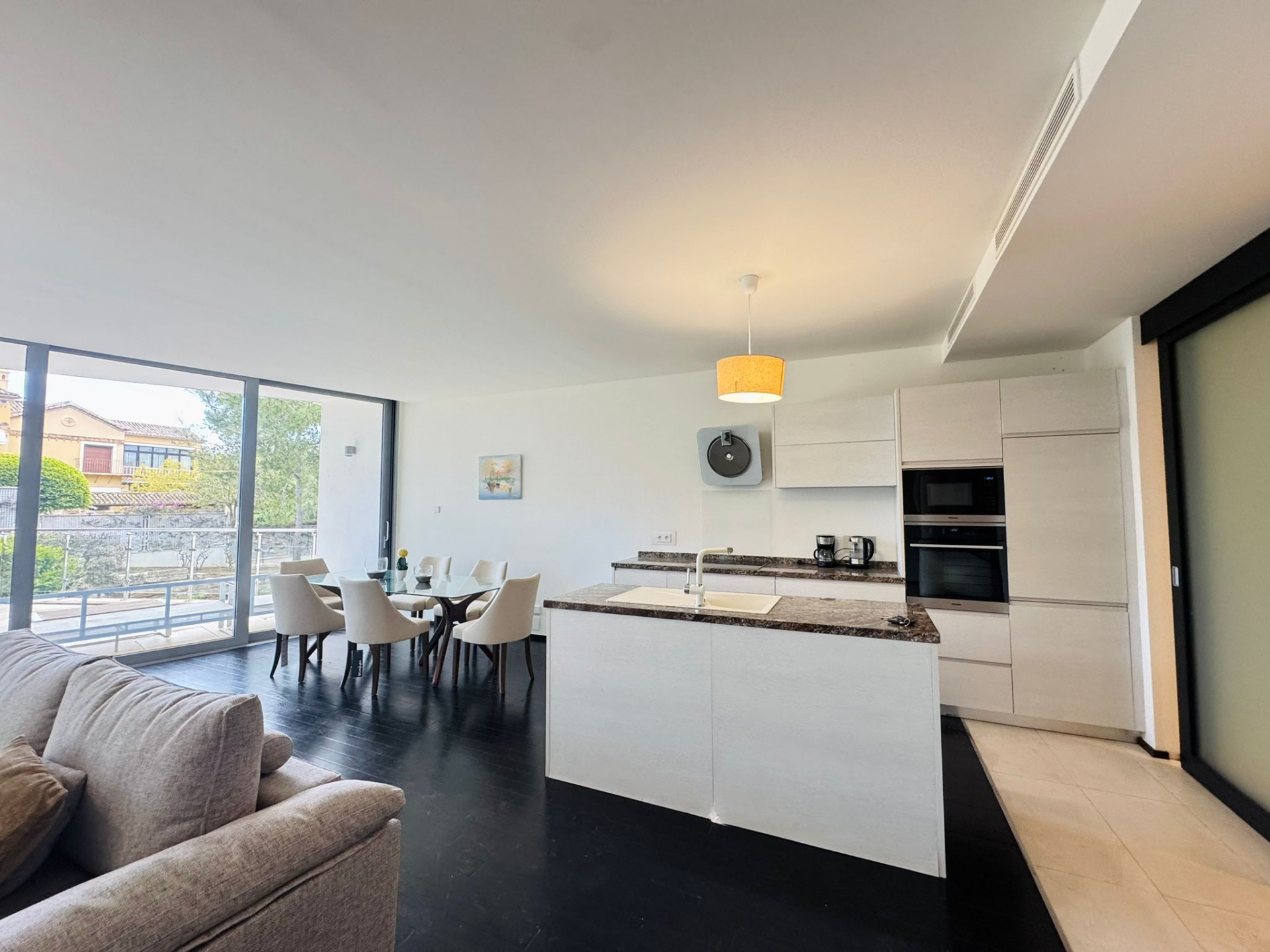 3 кровать 3 ванна Вилла для продажи в Sierra Blanca, Marbella